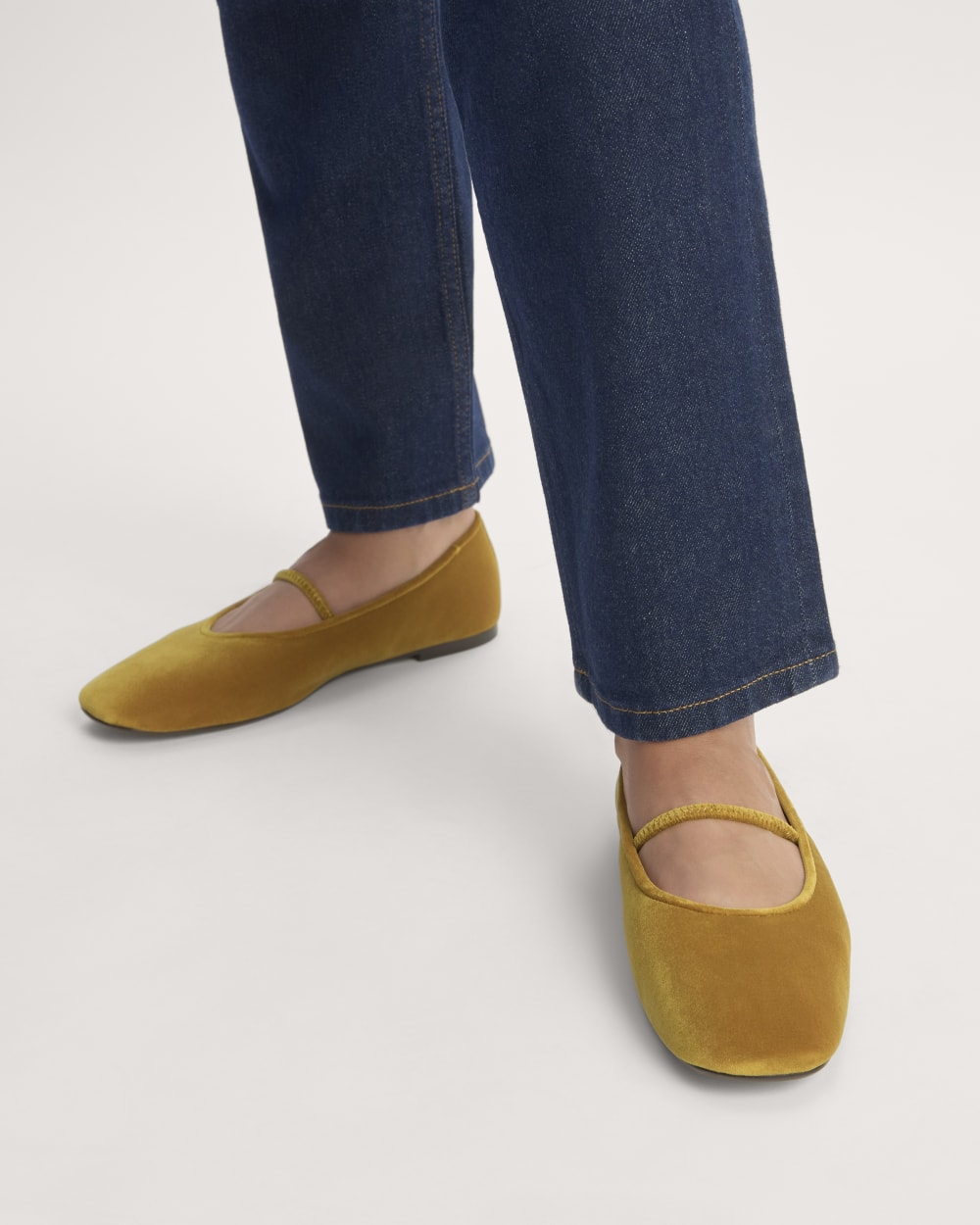 The Day Mary Jane | Golden Sun Velvet