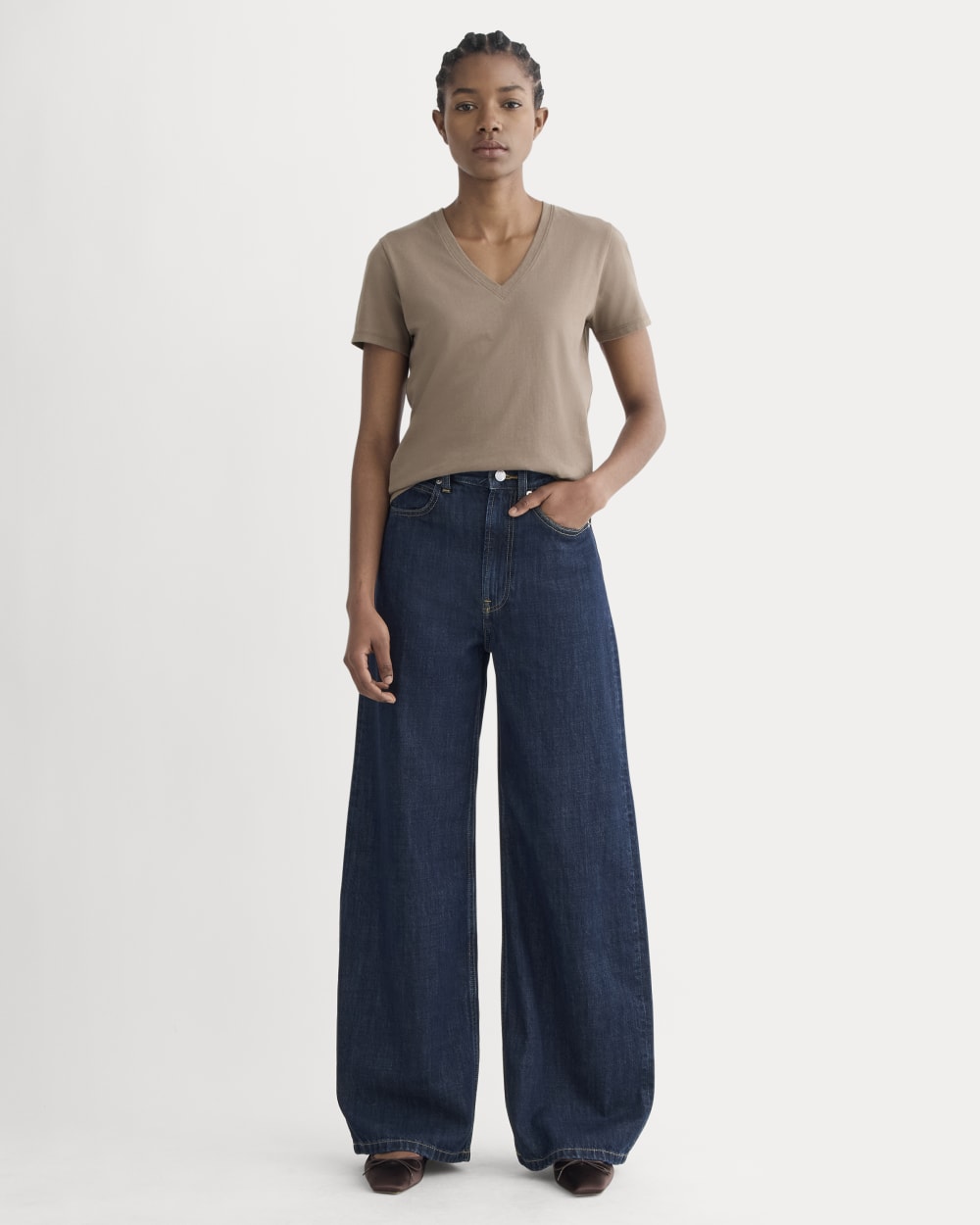 The Slim V-Neck Tee in Essential Cotton | Clay