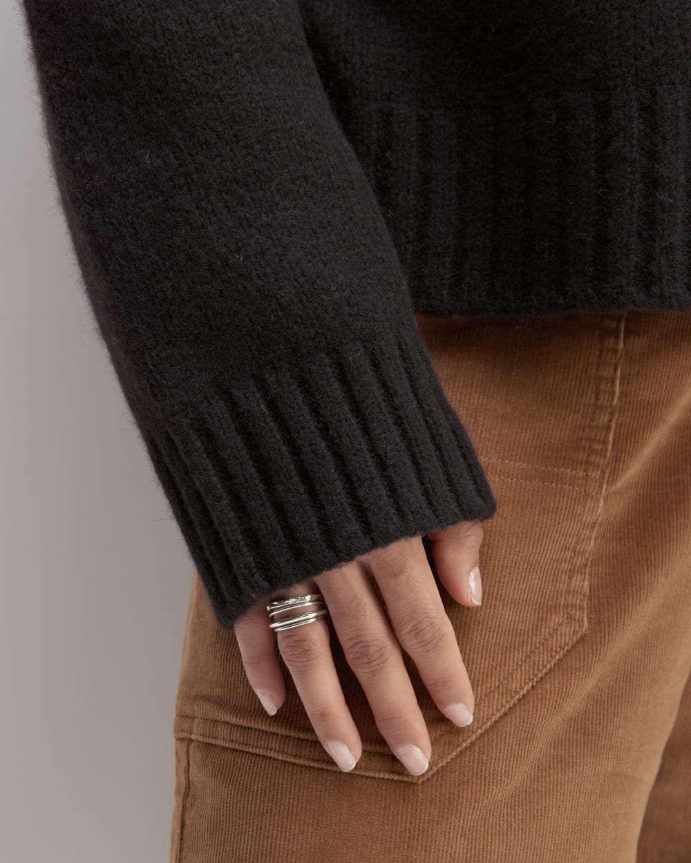 The Cloud Oversized Turtleneck | Black