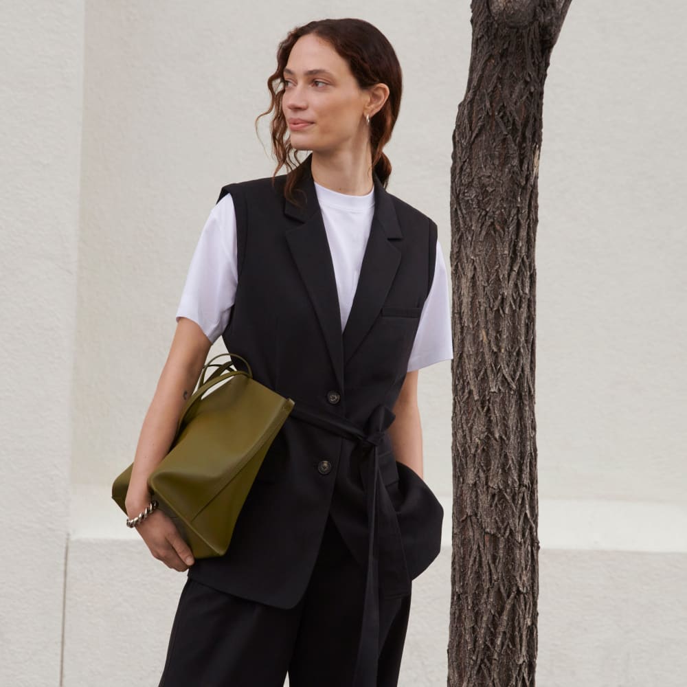 The Luxe Medium Italian Leather Tote | Beech