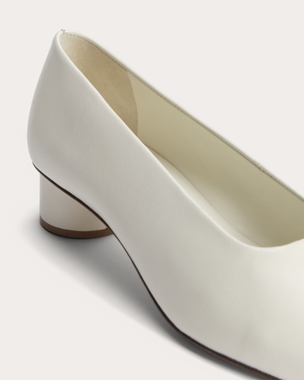 The Gallery Pump | Canvas