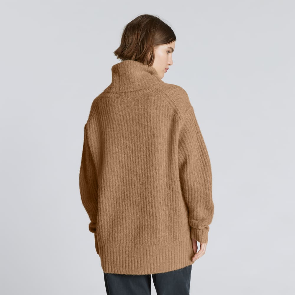 The Alpaca Oversized Turtleneck | Cappuccino