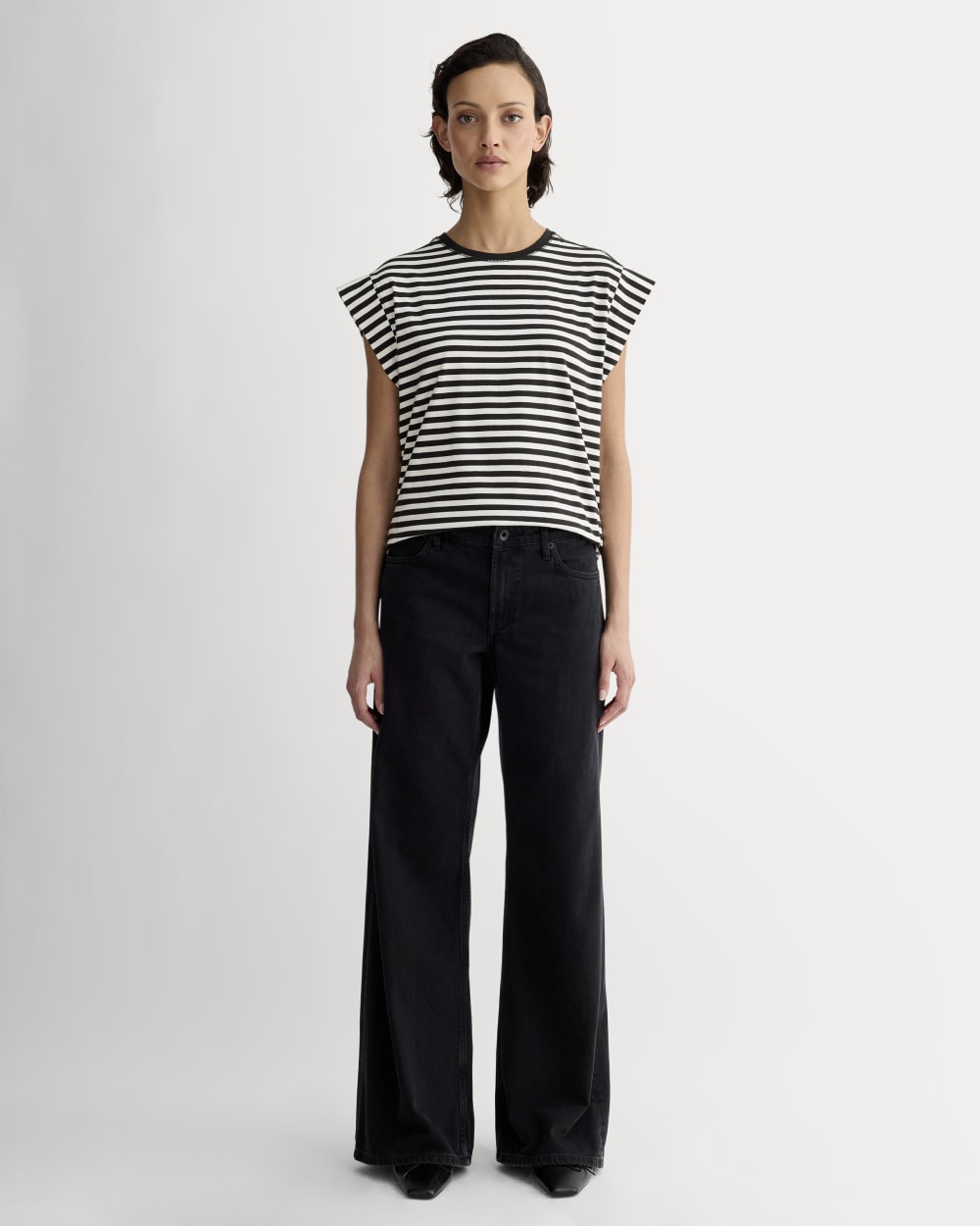 The Muscle Tee in Essential Cotton | Bone / Black