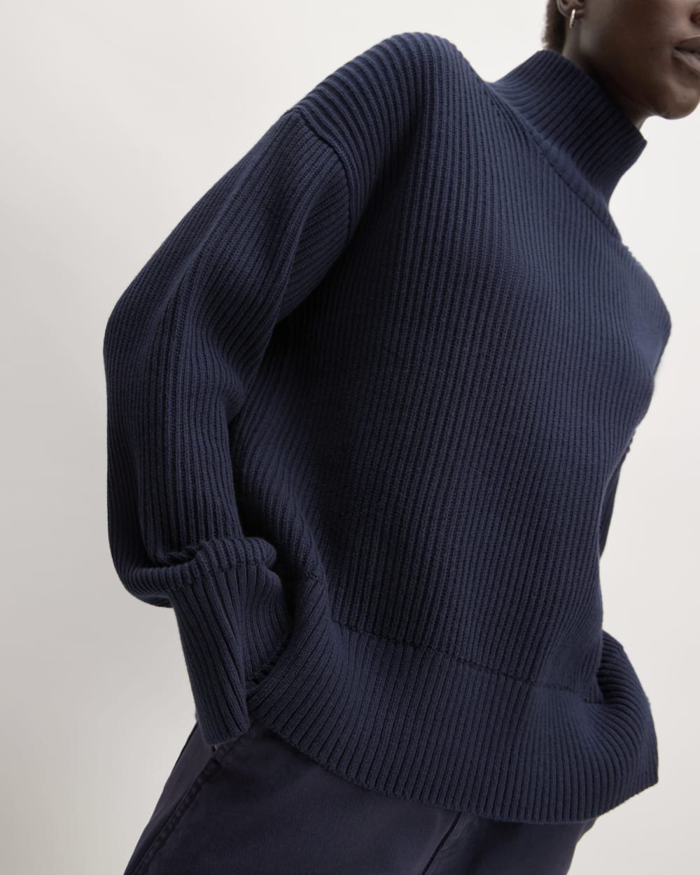 The Organic Cotton Ribbed Turtleneck | Navy