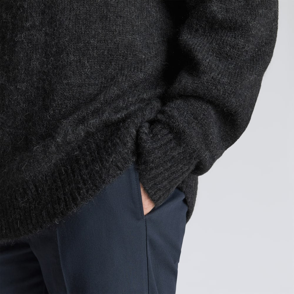 The Alpaca Crew | Heathered Black