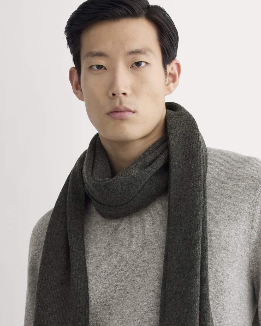 The Cabin Scarf | Heathered Soot