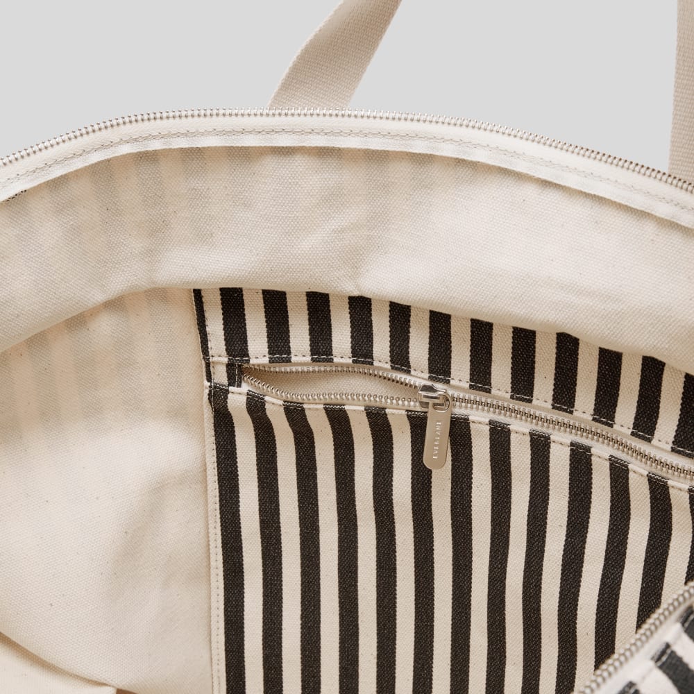 The Organic Canvas Weekender | Black / Bone