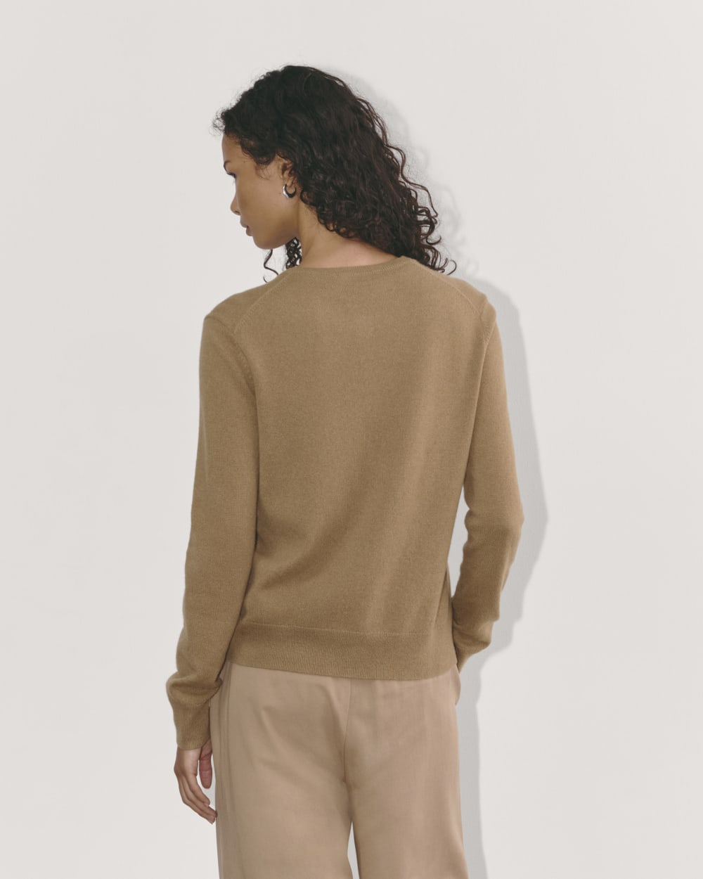 The Classic Cardigan in Cashmere | Tiger's Eye