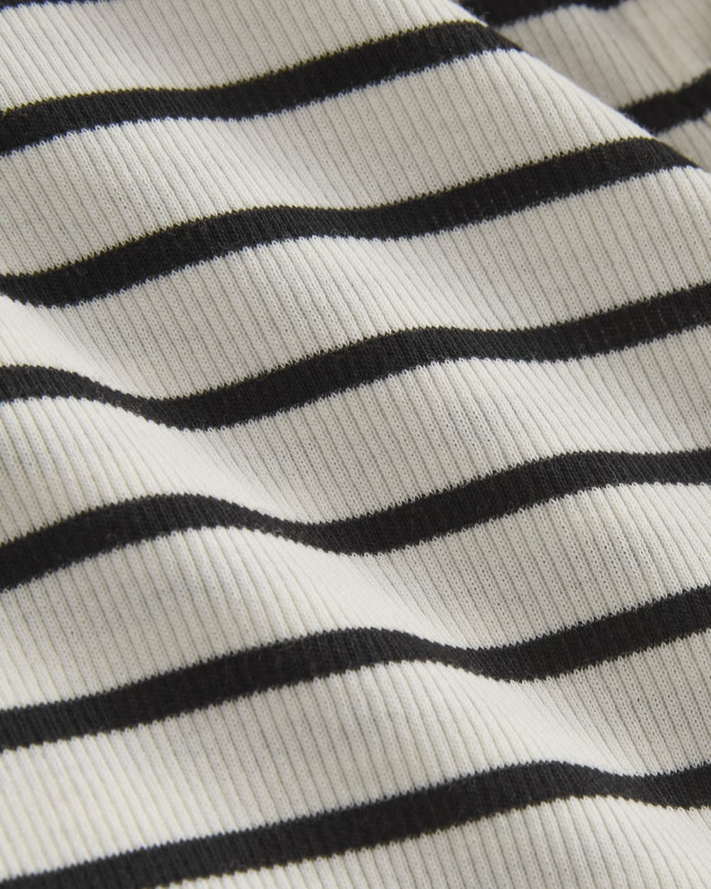 The Luxe Rib Henley | Bone / Black