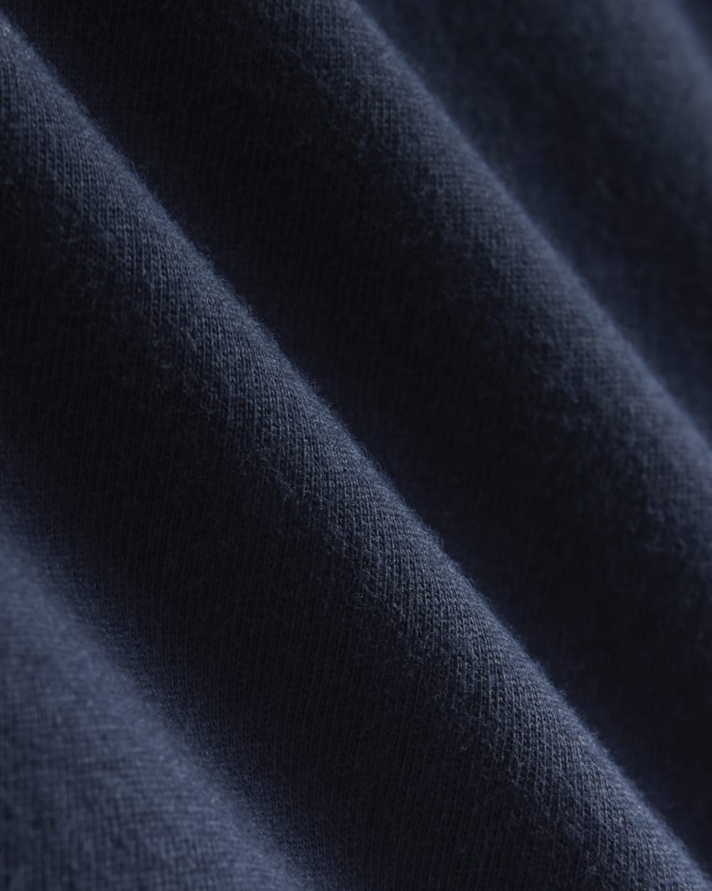 The Slim Long-Sleeve Crew in Essential Cotton | Navy