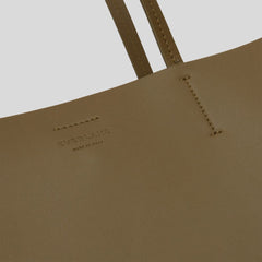 The Luxe Medium Italian Leather Tote | Beech