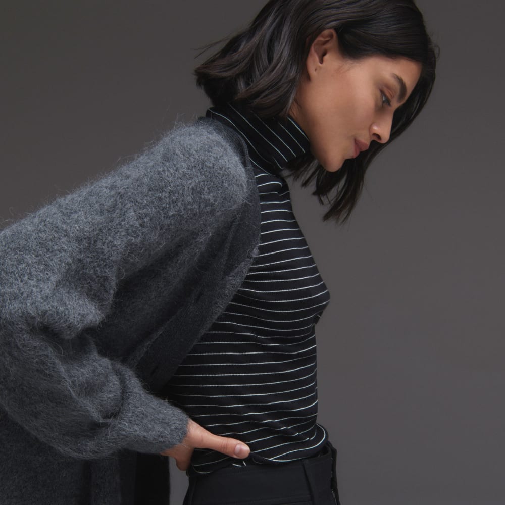 The Luxe Rib Turtleneck | Black / Canvas Tan