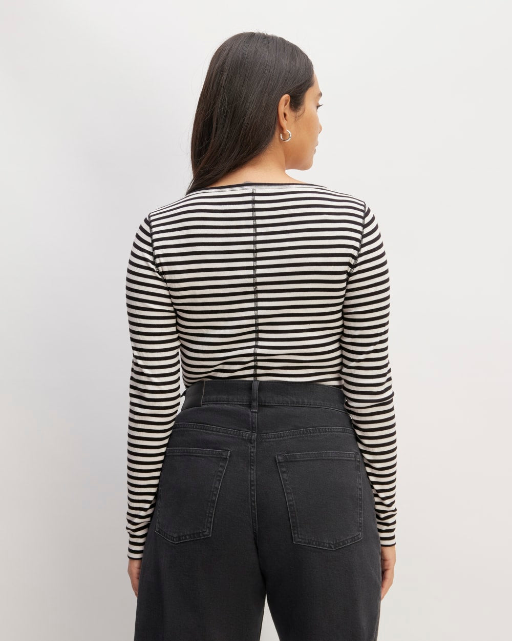 The Luxe Rib Long-Sleeve Scoop-Neck Tee | Bone / Black