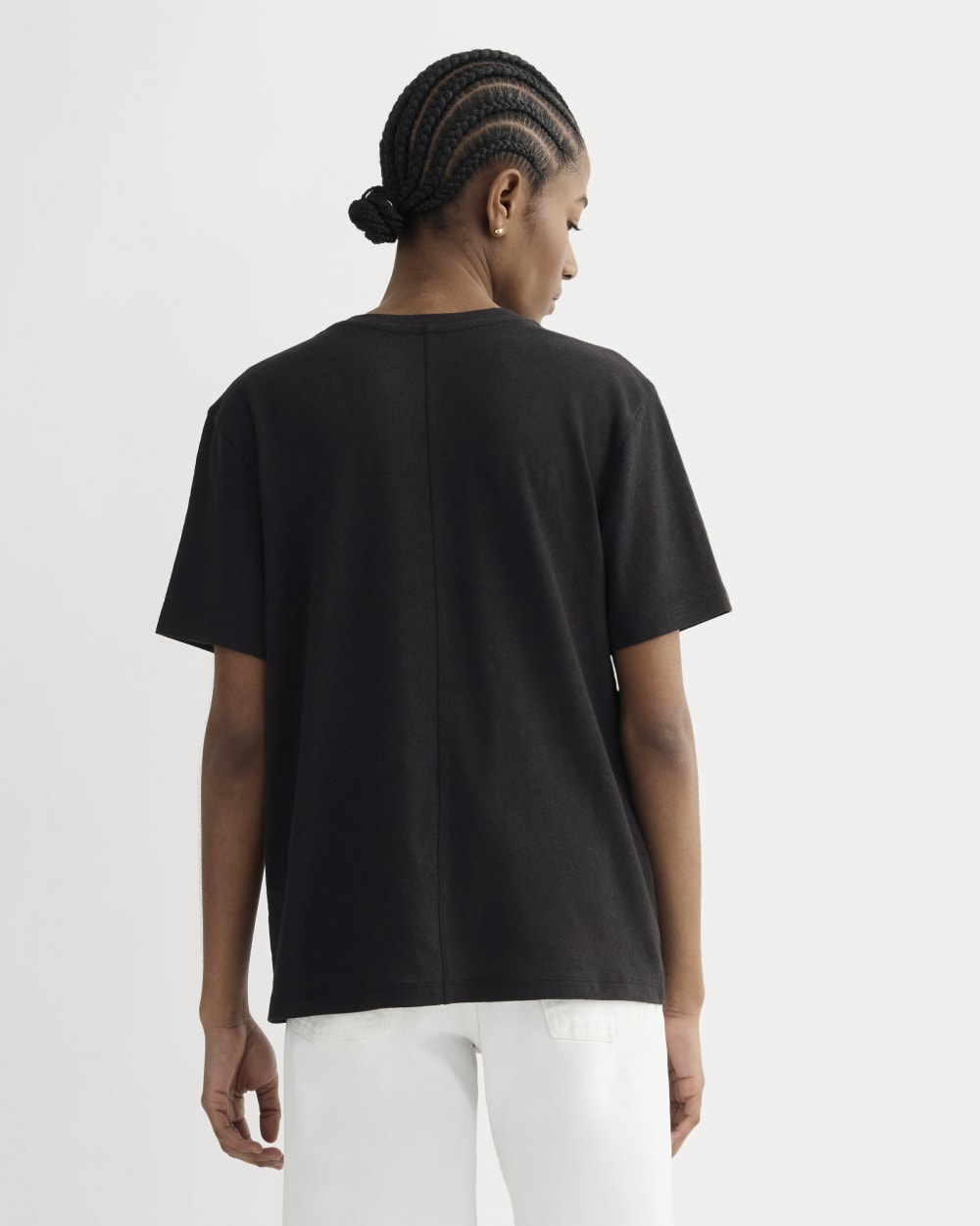 The Slouchy V-Neck Tee in Cotton Linen | Black