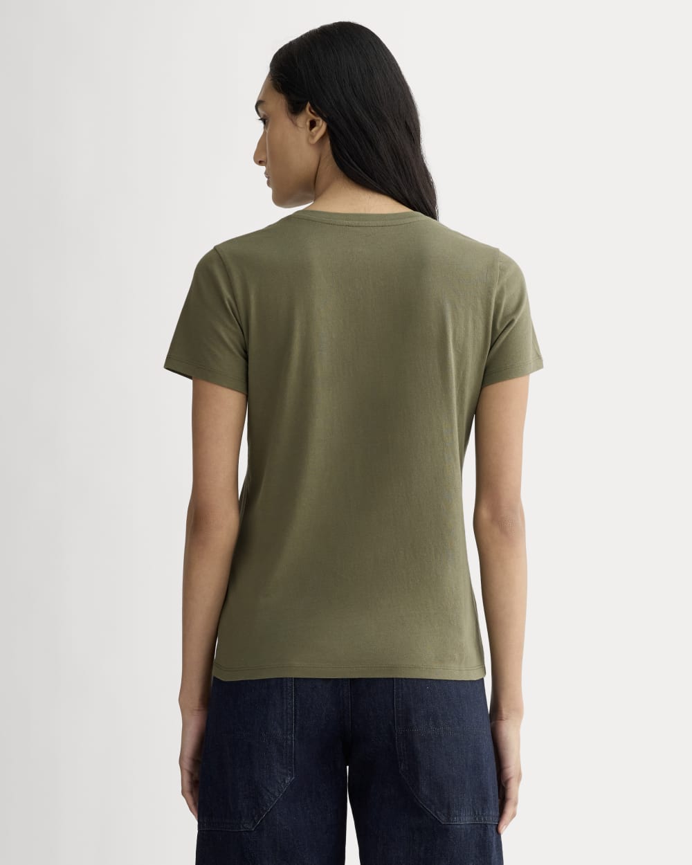 The Slim V-Neck Tee in Essential Cotton | Kalamata