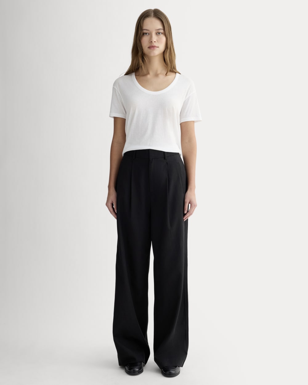 The Air Scoop-Neck Tee | White