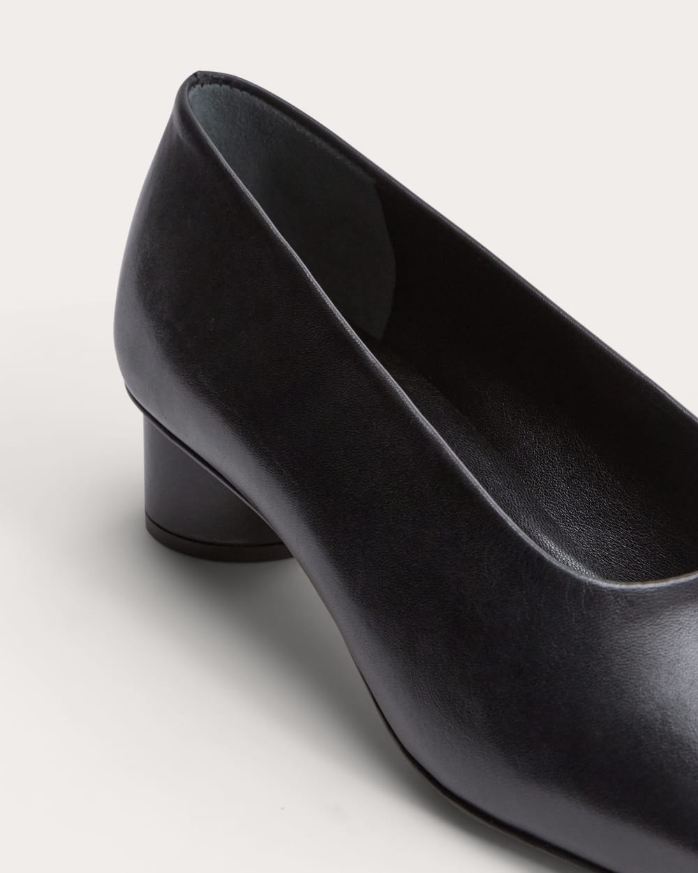 The Gallery Pump | Black